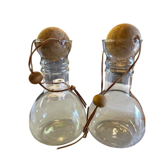 Vintage Set of 2 Pair Pyrex Glass Decanters Leather Bound Cork Ball Stoppers - Picture 1 of 4